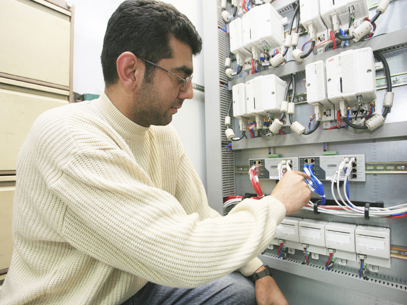 The Description of Advant Controller 31 System